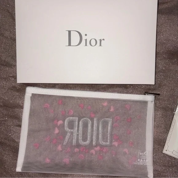 Dior Embroidered Pink Heart Mesh Pouch + Hair star barrettes - Picture 2 of 9